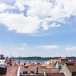 Designer Flats In Lapa By Lovelystay *