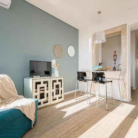 Designer Flats In Lapa By Lovelystay Lisbon