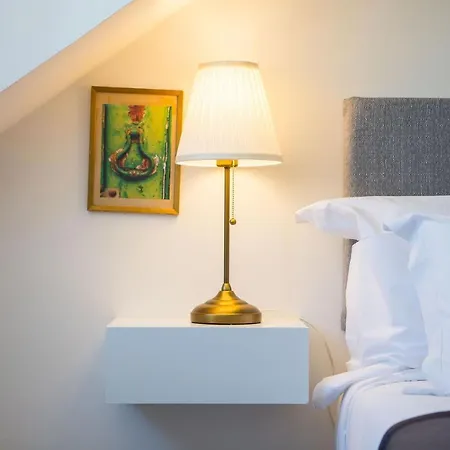 Designer Flats In Lapa By Lovelystay Apartment Lisbon