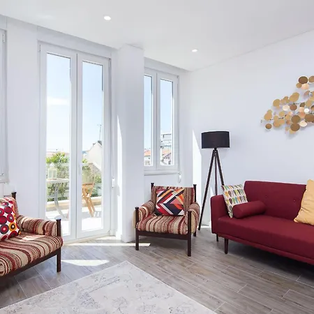 Designer Flats In Lapa By Lovelystay ליסבון