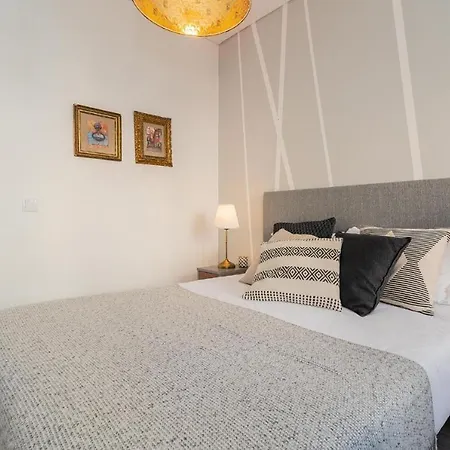Designer Flats In Lapa By Lovelystay *
