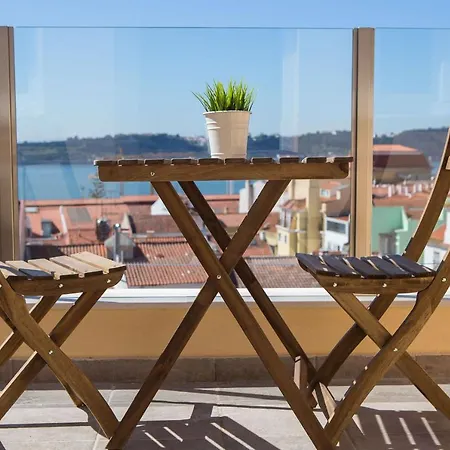 Designer Flats In Lapa By Lovelystay Apartamento Lisboa