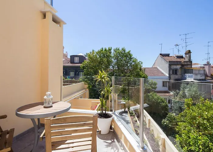 Designer Flats In Lapa By Lovelystay * ליסבון