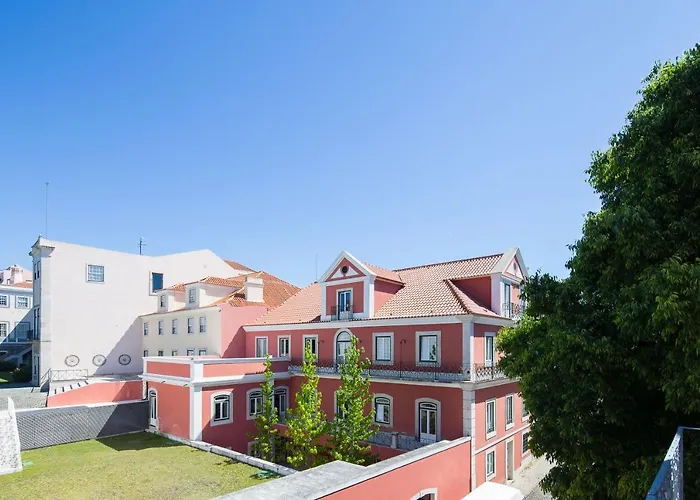 Designer Flats In Lapa By Lovelystay * ליסבון