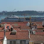 Designer Flats In Lapa By Lovelystay Lisboa