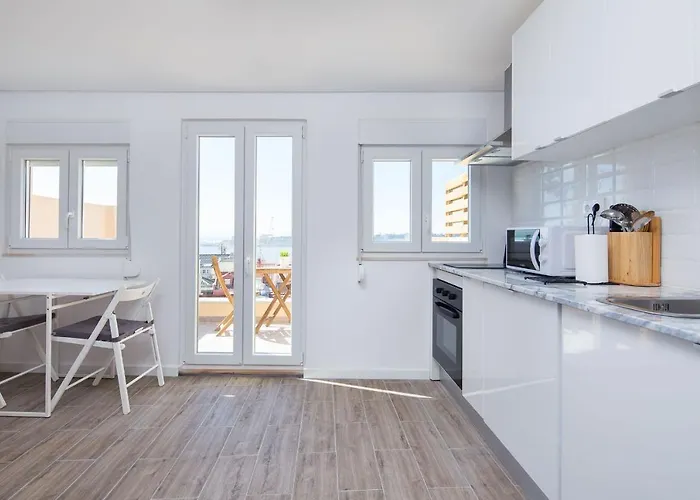 Designer Flats In Lapa By Lovelystay Apartment Lissabon